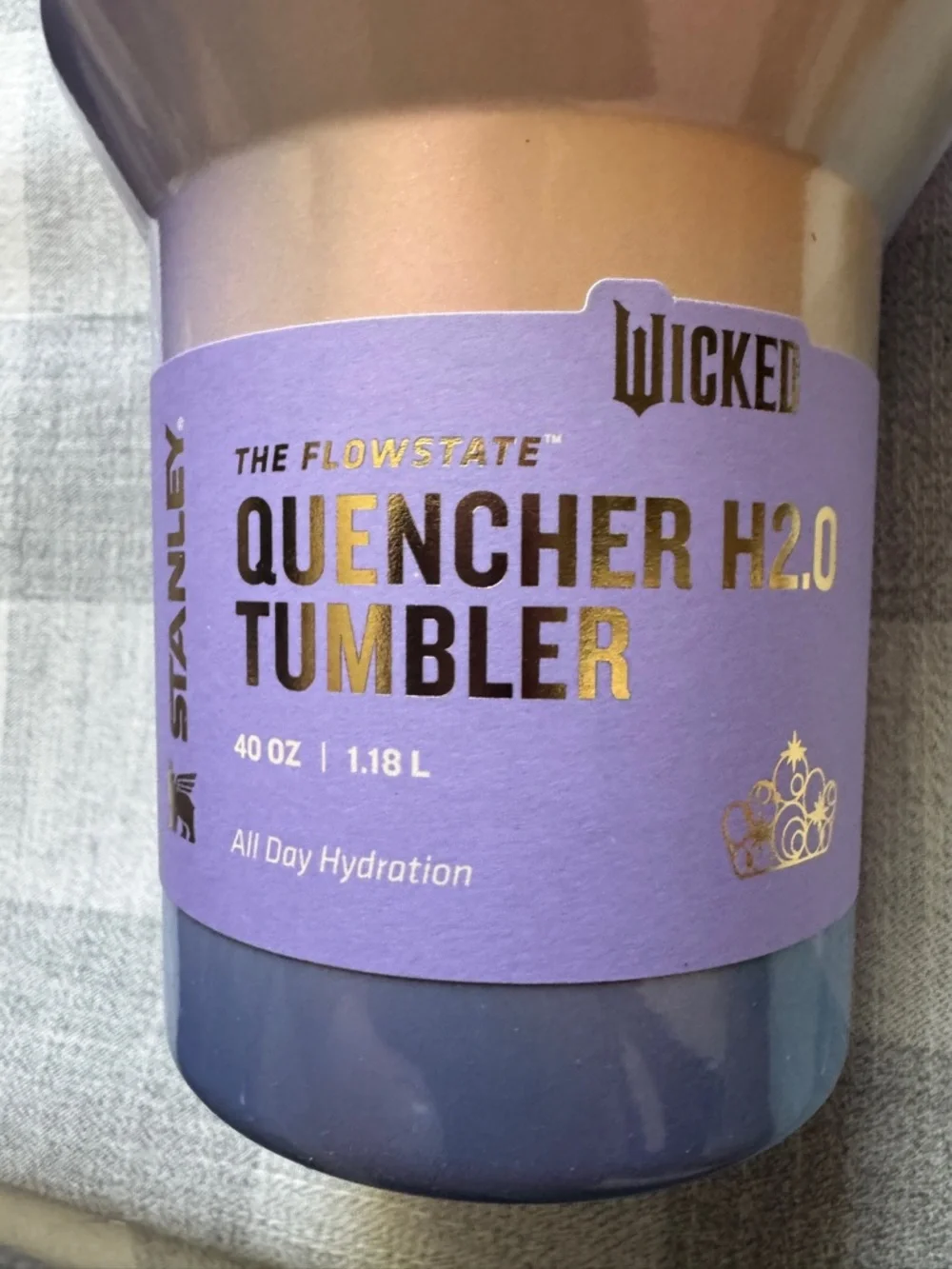 Stanley WICKED Glinda Purple Ombre Flowstate Quencher H2.0 Tumbler-40oz - Picture 2 of 6